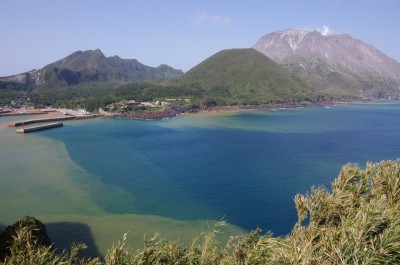 Proyecto geotérmico en Japón para producir hidrógeno líquido en Iojima