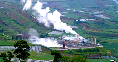 Se inician los trabajos de construcción para la expansión de las plantas geotérmicas Dieng y Patuha.