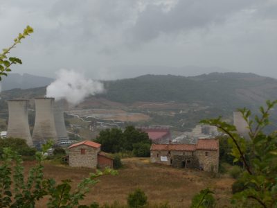 Centros de datos ecológicos para utilizar geotermia en Pomerance, Italia